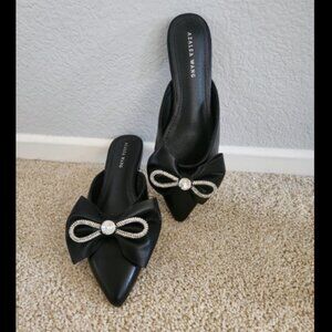 NEW AZALEA WANG BLACK BOW  MULES SIZE 7
